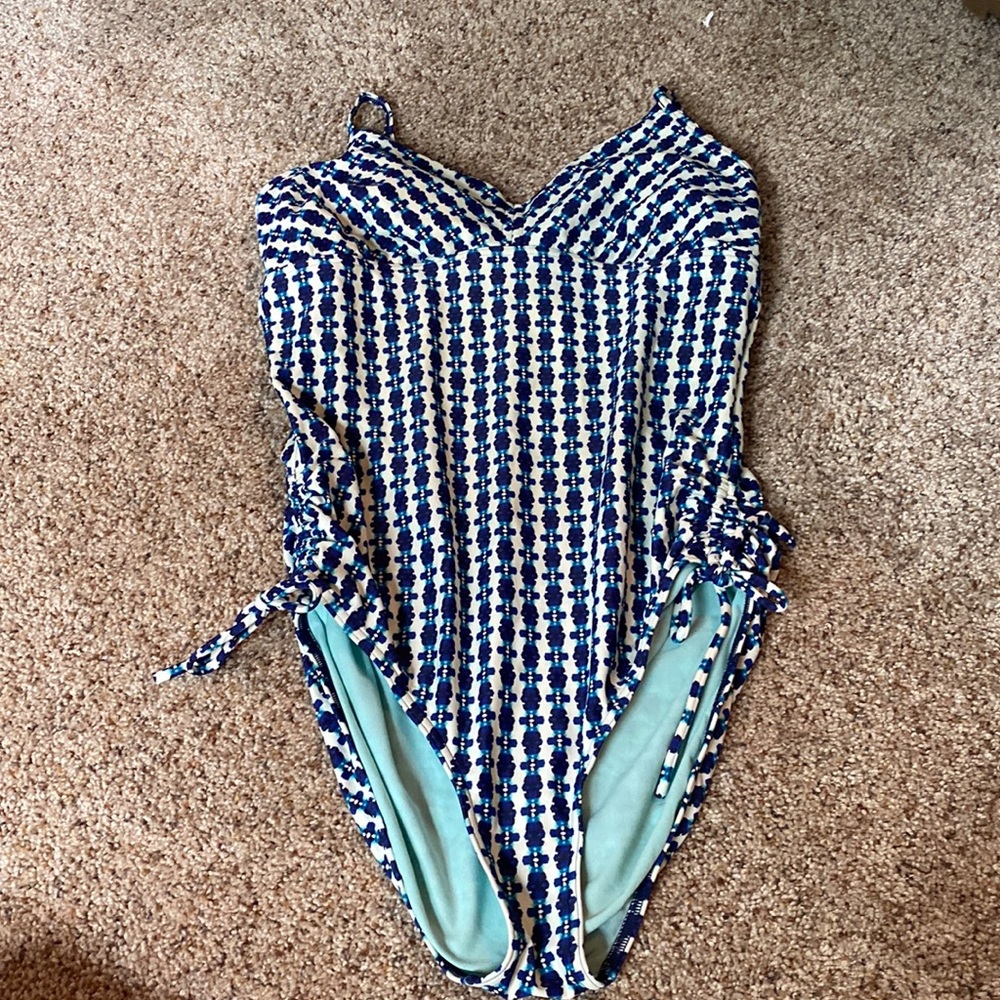 One piece Swim Suit